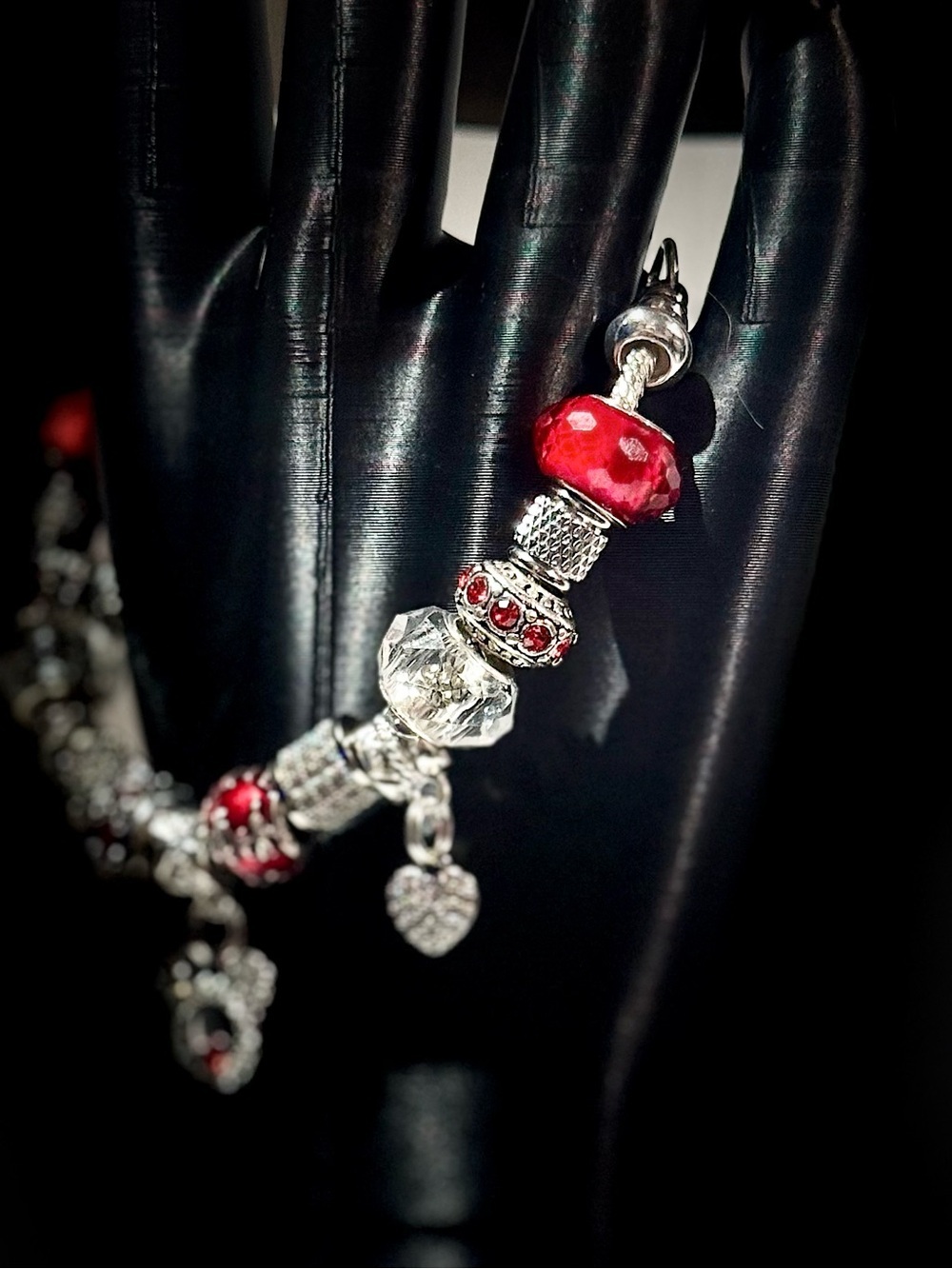 Elegant Silver and Red Charm Bracelet - Picture 4 of 5